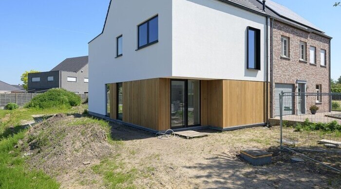 700x700-smart-fill-85 (5)